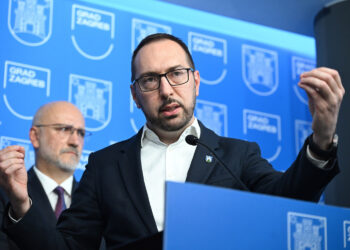 Tomašević: ‘Ne pristajemo na ultimatume, ako popustimo rastu cijene karata i odvoza otpada’