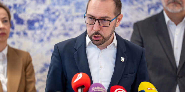 Tomašević očekuje nastavak štrajka: ‘U posljednje tri godine znatno su im rasle plaće’