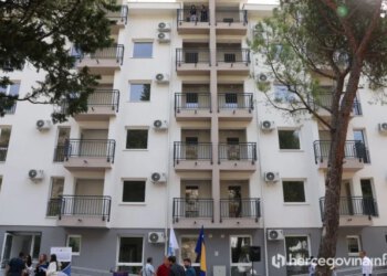 U Mostaru uručeni ključevi stanova za 24 obitelji