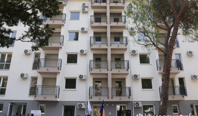 U Mostaru uručeni ključevi stanova za 24 obitelji
