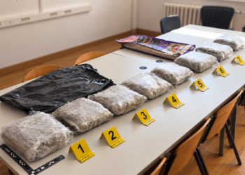 Uhvaćeni na A1 kod Vrgorca s preko 8 kg marihuane