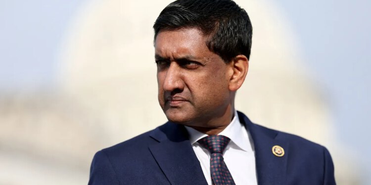 Unearthed photo links another Democratic operative to suspected Chinese spy
