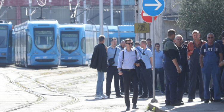 Usred štrajka u Zagrebu kružila je teorija zavjere: Puhovski otkrio kome zapravo pomaže presuda