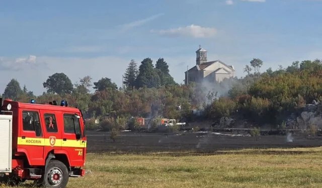VIDEO Tri požara aktivna u ŽZH, ugrožene kuće u Sovićima i Ružićima