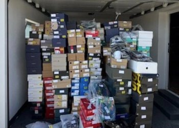 Velika akcija UNO-a: Oduzeta roba vrijedna više od 338.000 KM, među njom obuća, torbice i odjeća poznatih brendova