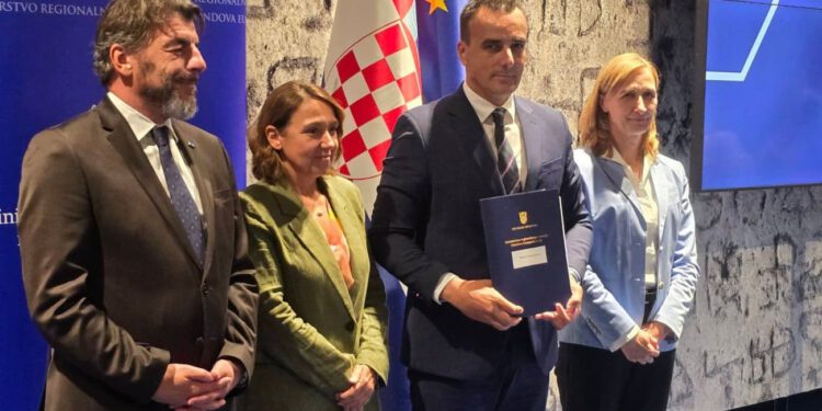 Veliko ulaganje u zdravstvo Šibensko-kninske županije: Stiže gotovo 1,8 milijuna eura bespovratnih sredstava