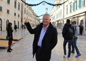 Vlahušić o kućicama: Ideja da se Stradun pretvori u veliki ‘photo point’ je pogrešna