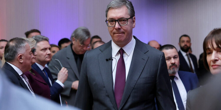 Vučić u nedjelju podnosi ostavku: ‘Čeka nas teška zima’