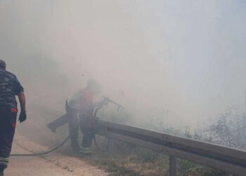 Zbog požara zatvoren putni pravac Rujište – Borke