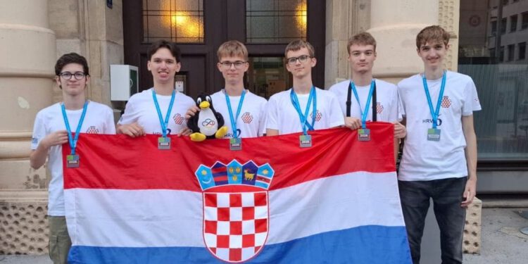 SPLIT IMA NOVOG MATEMATIČKOG TALENTA Kristian iz III. gimnazije oduševio na matematičkoj olimpijadi