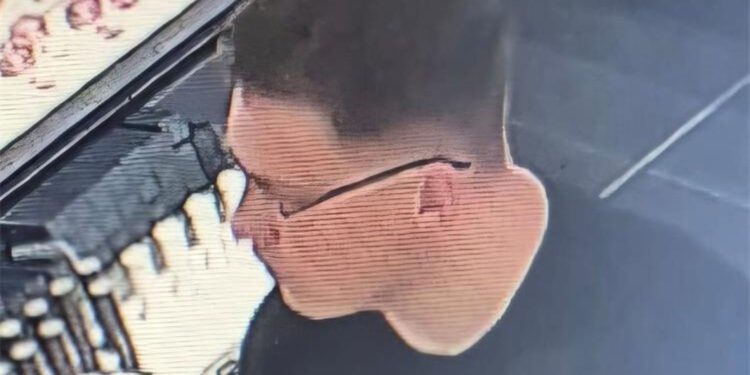 Policija traži muškarca sa slike zbog krađe: Prepoznajete li ga?