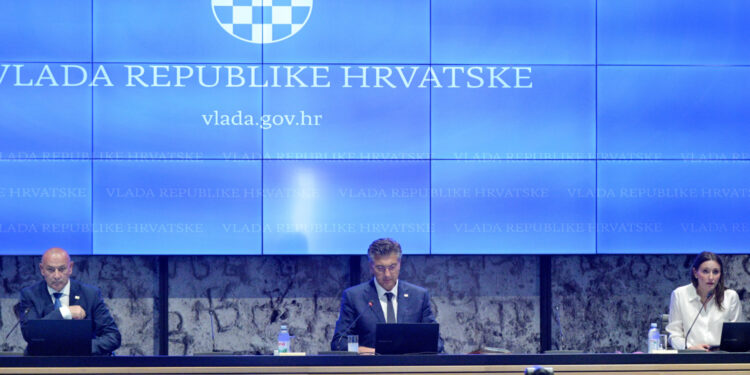 Hrvatska kupuje moćno oružje, Vlada danas donosi odluke: Plenković ima uvodno obraćanje