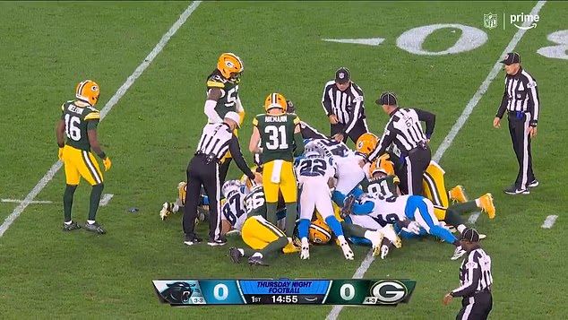 Činilo se da je spiker kasnio na poziv Green Bay Packersa