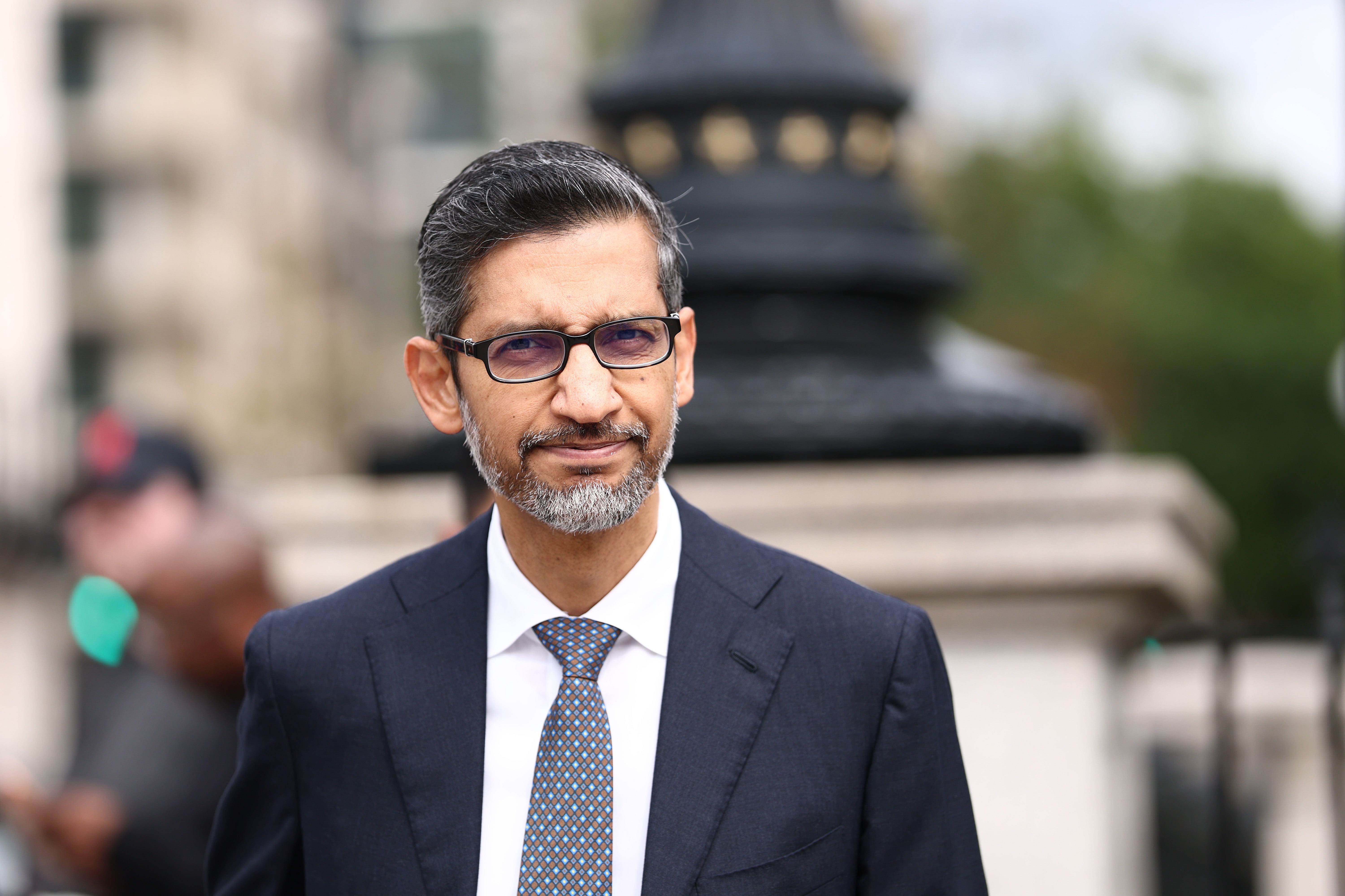 Izvršni direktor Googlea Sundar Pichai nastojao je agresivno prihvatiti umjetnu inteligenciju – čak i po cijenu svog pouzdanog poslovanja kao što je pretraživanje