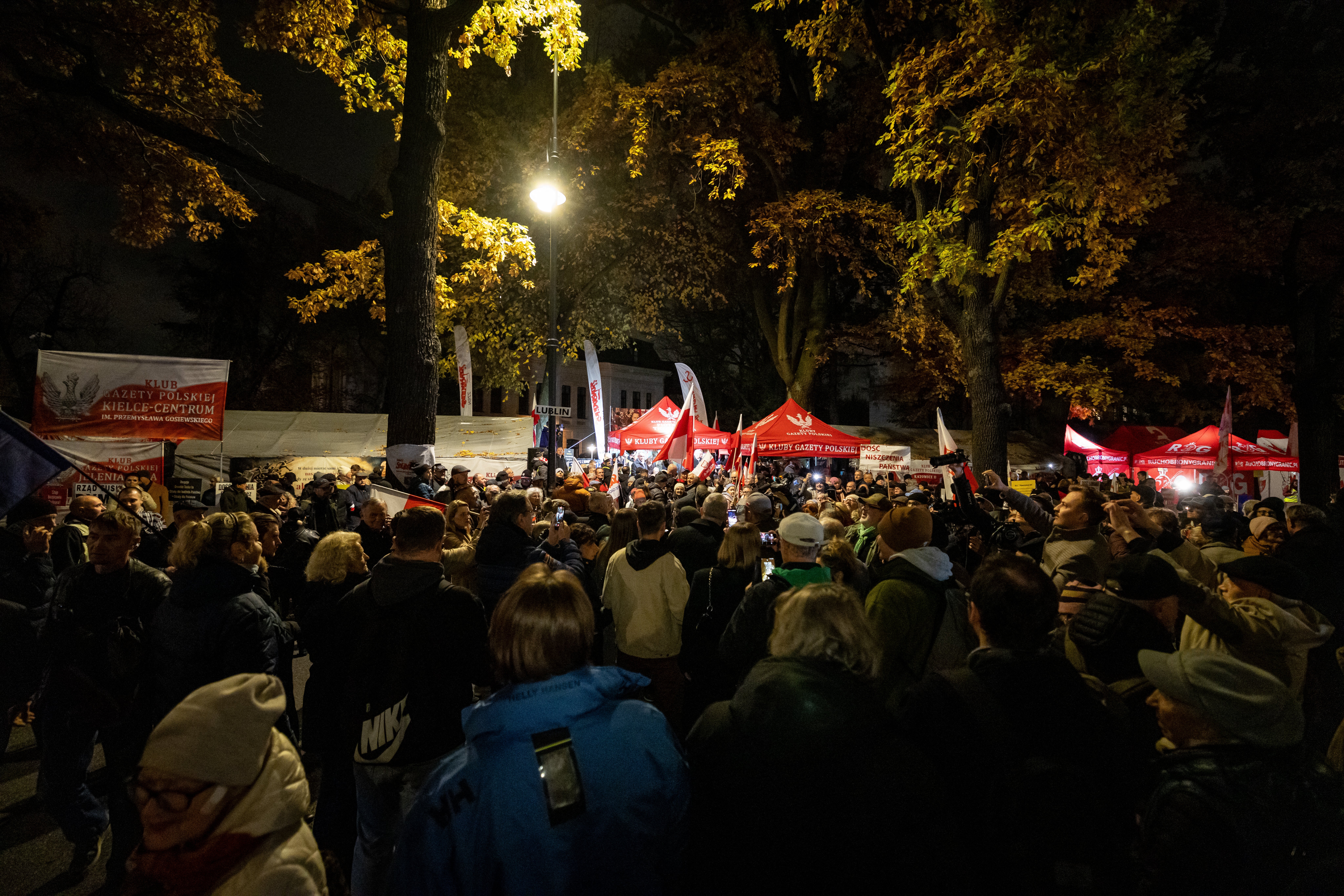 Prosvjednici su se okupili u petak navečer