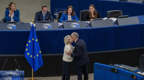 Kraljica Ursula dolazi u Kanadu s baršunastim lisicama