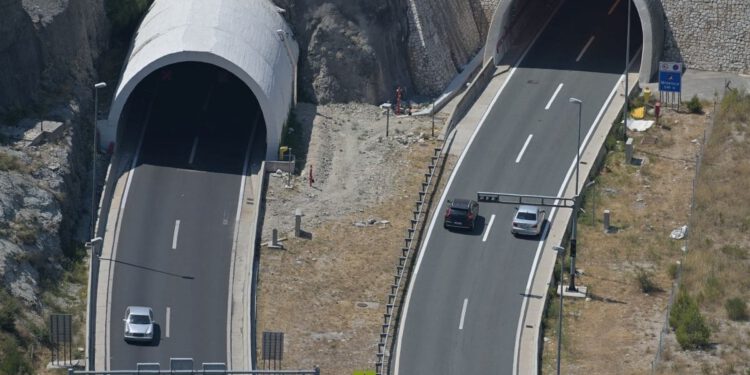 Ako putujete prema Dugopolju, dobro otvorite oči: HAK upozorava na opasnost na brzoj cesti Solin–Klis