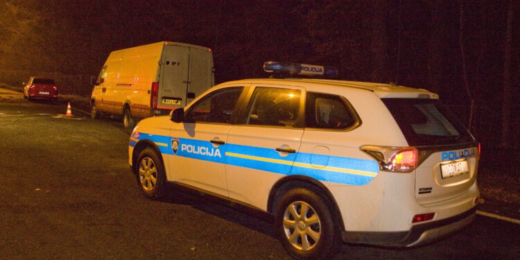 Drama kod Slavonskog Broda: Policija na mukama, na terenu i pregovarač