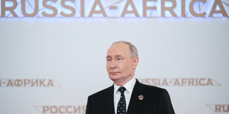 Drugi dan samita Rusija-Afrika: Putin dočekuje afrička izaslanstva u Kremlju — RT Africa