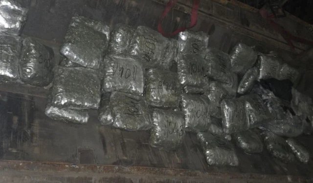 Državljanin BiH uhićen na granici, u prikolici pronađeno 65 kilograma marihuane