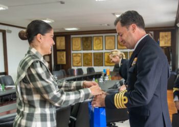 Dva španjolska ratna broda stigla u Split: Njihovo izaslanstvo primljeno u Banovini