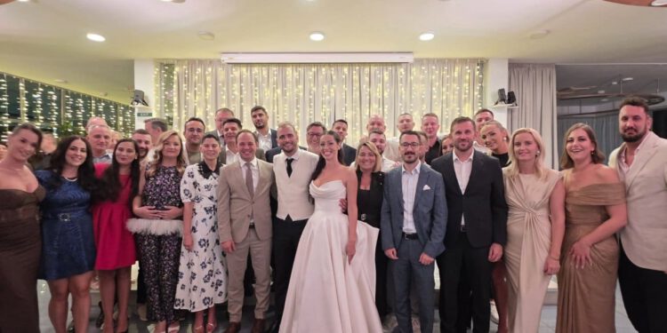 FOTO HDZ-ova „svita“ na okupu: Oženio se predsjednik Mladeži HDZ-a