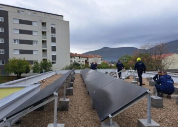 FOTO Mostar najavio solarni parking kod Vijećnice i gradnju elektrana na školama, za prve zahvate osigurano pola milijuna KM