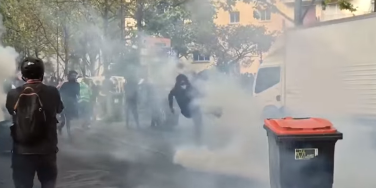 Francuska ključa: Tisuće privedenih, policija na ulicama