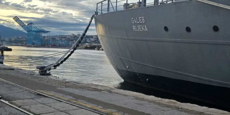 Galeb se sutra vraća u Rijeku, radovi u Lencu završeni prije roka