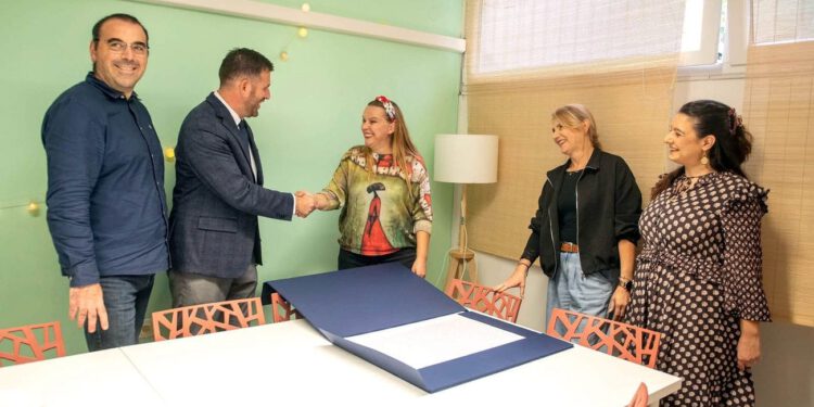 Gradonačelnik Šuta posjetio Udrugu Feniks: Podrška mentalnom zdravlju i uključivanju u zajednicu