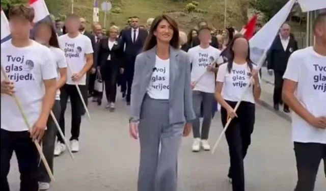 HDZ BiH kažnjen zbog zlouporabe djece koja mašu stranačkim zastavama
