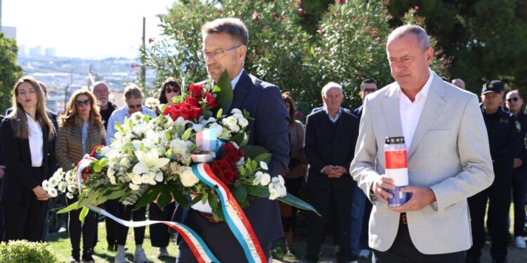 Heroj koji se vratio po ranjenog suborca: Solin obilježio 35 godina od pogibije Nenada Režića