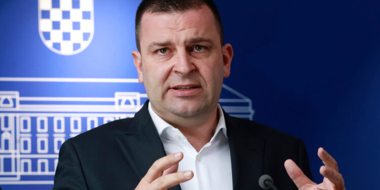 Hrebak priznao da odnosi s DP-om nisu idilični: Otkrio što misli o Penavinim istupima