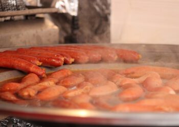 I Split ograničava cijene na kućicama, evo koliko će koštati kuhano vino, prikle i kobasice