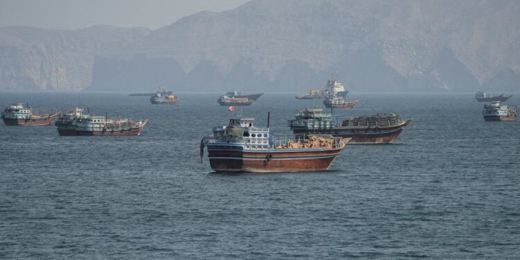 Iran tvrdi da su se tri tankera zapalila i da je američki dron oboren u Hormuškom tjesnacu