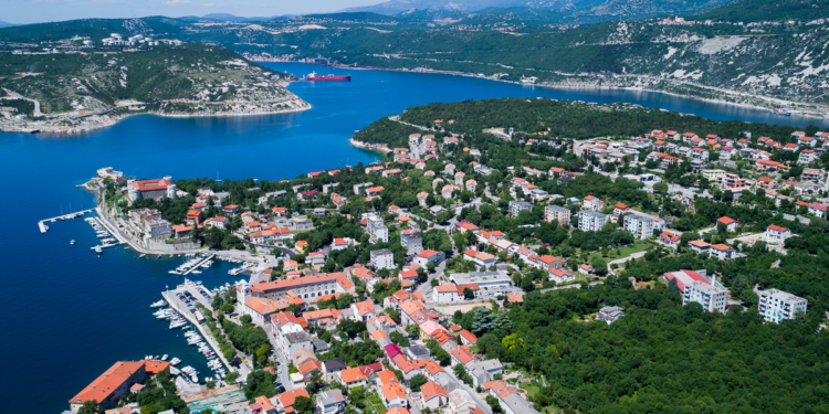 KRALJEVICA PREŠLA NA PRIRODNI PLIN Povijeski zaokret za energetiku Kvarnera
