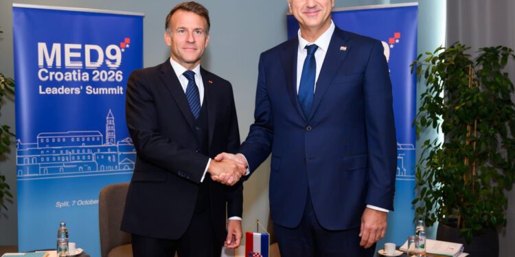 Macron stigao u Split, poznato o čemu je razgovarao s Plenkovićem