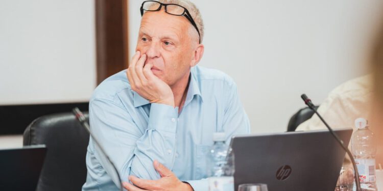 Marinić nakon sjednice o noćnim klubovima žestoko prozvao HDZ: “Nova prevara? Ne može im se vjerovati čak ni kad darove nose!”
