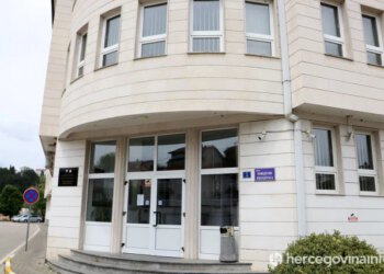 Muškarac kojemu je vozačka poništena još 2015. godine optužen da je izazvao sudar triju vozila kod Širokog Brijega