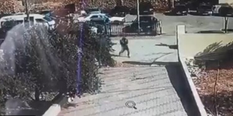 Na kršćanskom sprovodu poginulo osmero ljudi: ‘Pucali su i vikali Alahu Akbar’