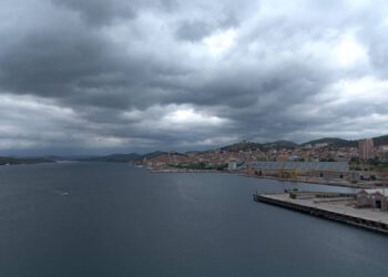 Oblačno i vjetrovito, očekuje se i olujno nevrijeme