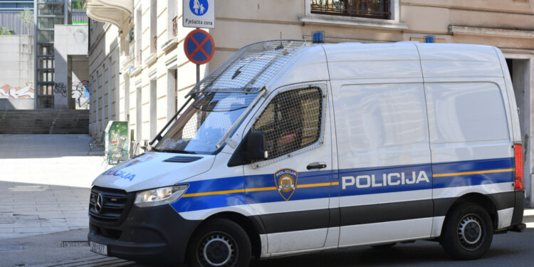 Opaki kriminalci dolijali u ruke USKOK-a, operirali i u garaži supruge: Istražitelji otkrili sve detalje