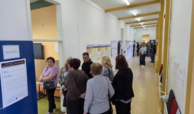 Otvorena birališta u BiH: Građani biraju novu vlast, prvi put uz skenere i biometriju