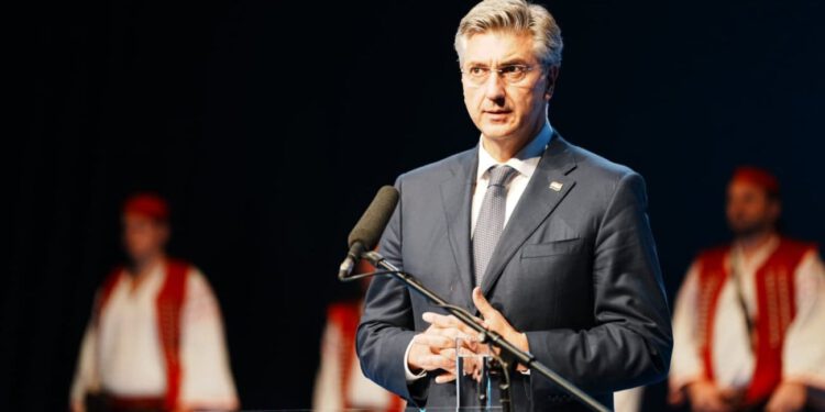 Plenković o Torcidi: “Ovo je na štetu Hajduka, Splita i Hrvatske!”