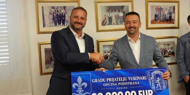 Podstrana donirala 30.000 eura za stadion u Vukovaru: “Ovo je naš način da kažemo da nismo zaboravili”