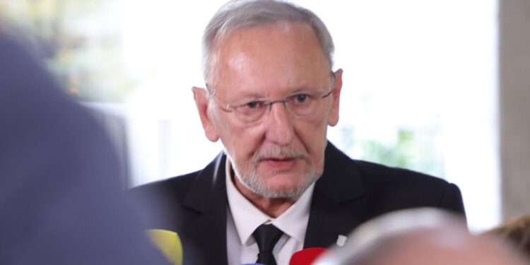 Policija istražuje poruke zastrašivanja novinara