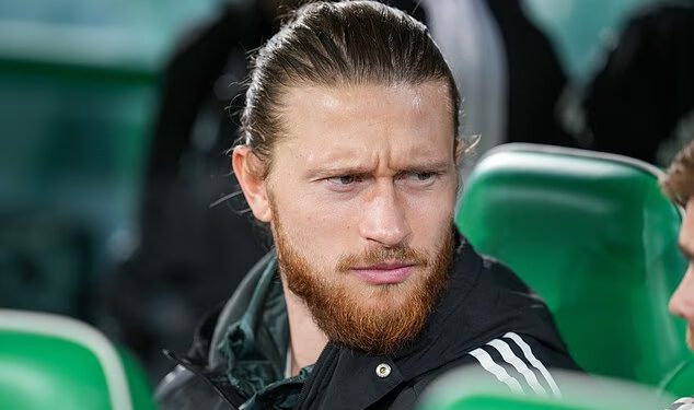 Pravi razlozi što je Kasperu Hoghu sve pošlo po zlu u Celticu… i zašto danski napadač izgleda kao riba na izljevu vode daleko od Bodo/Glimta