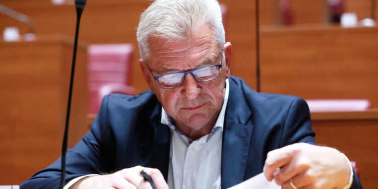 Ranko Ostojić počinio kazneno djelo odavanja tajnih podataka? Ako DORH pokrene postupak i dokažu krivnju prijeti mu i zatvor