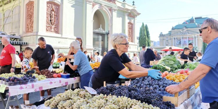 Riječka placa u znaku lokalne i zdrave hrane
