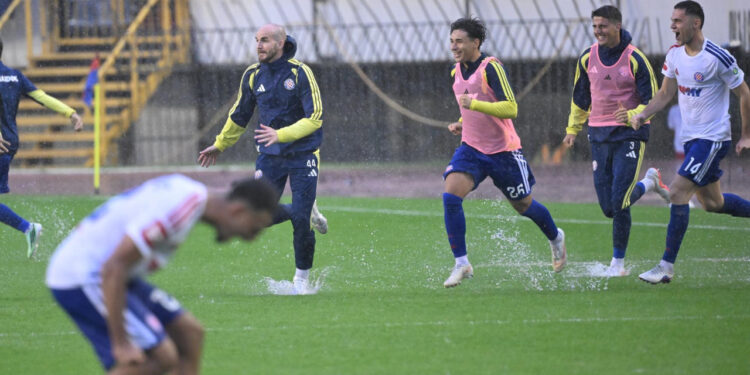 Sportske novosti – Analiza derbija: Hajduk bolji, Dinamove dileme